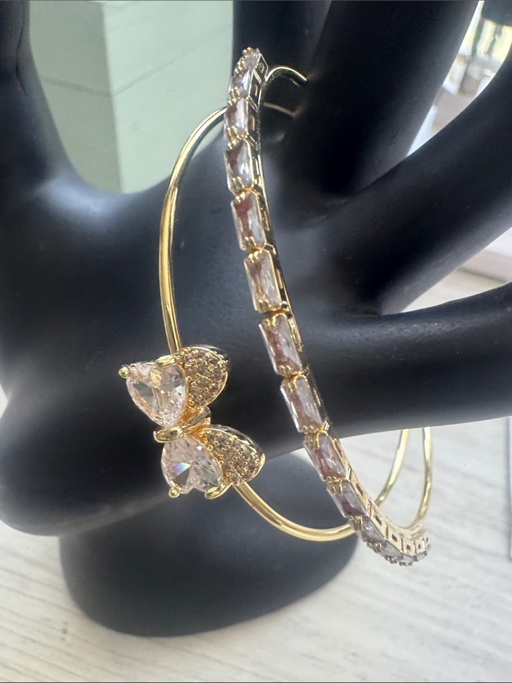 Adjustable elegant bracelet